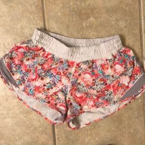 Lululemon hotty hot running shorts